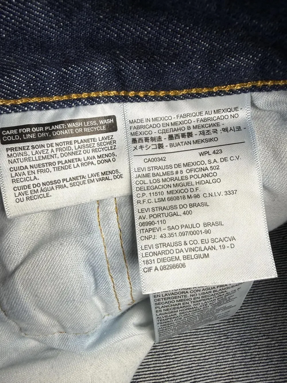 Levis 501 Jeans Mens 52x32 Blue Dark Wash Denim Classic Straight Big Tall Casual